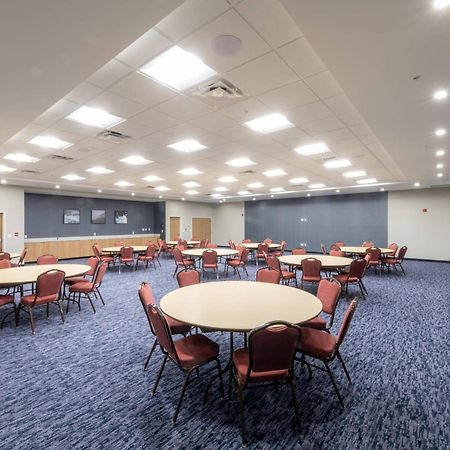 Fairfield Inn & Suites By Marriott سالمون آرم المظهر الخارجي الصورة