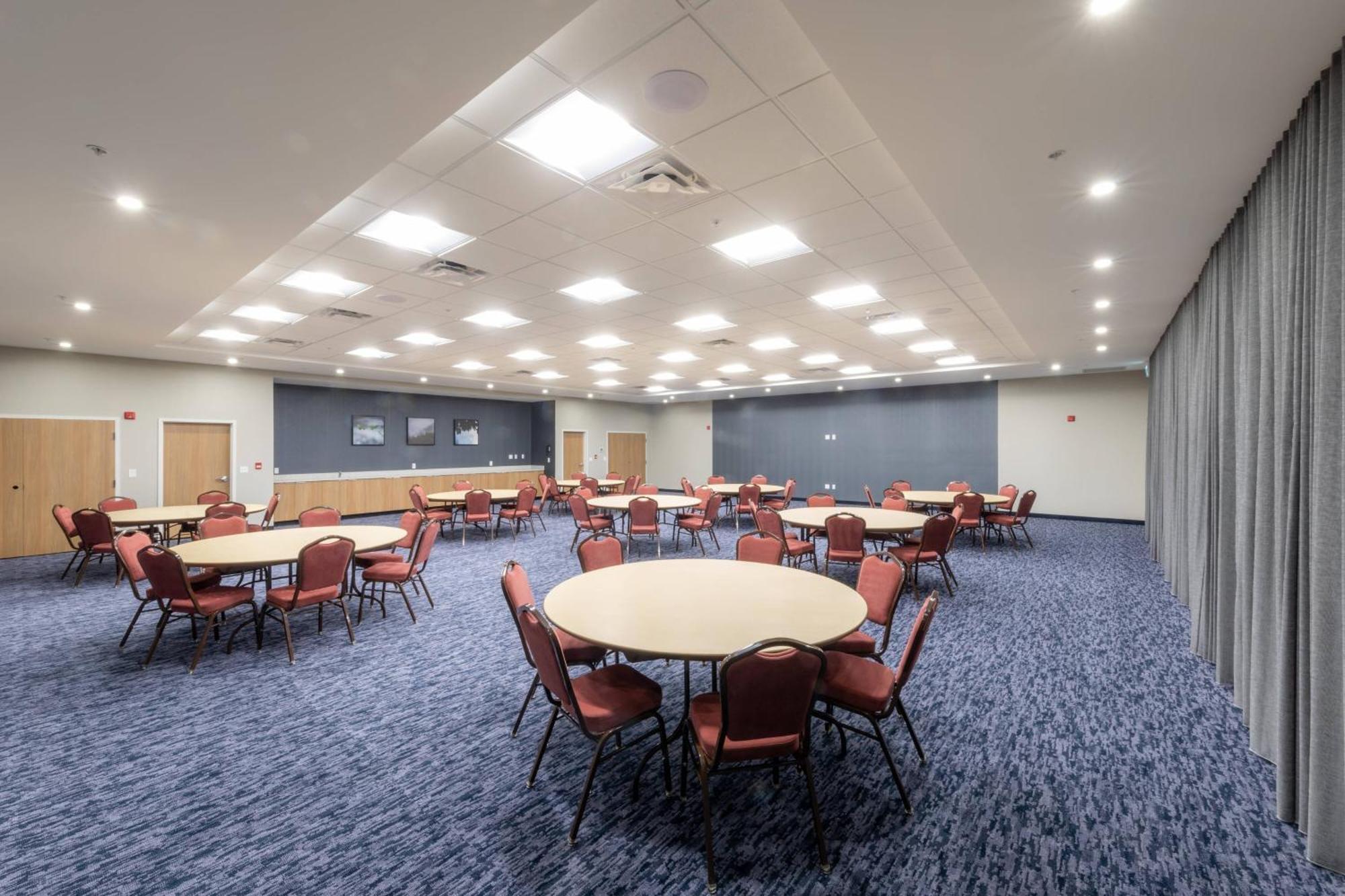 Fairfield Inn & Suites By Marriott سالمون آرم المظهر الخارجي الصورة